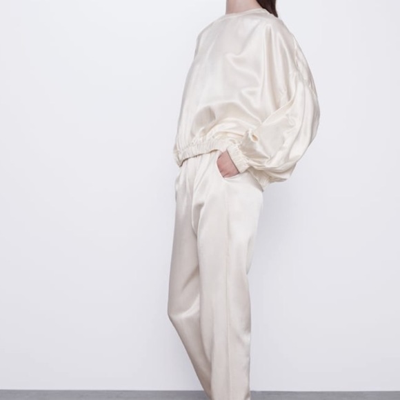 Zara 2 piece satin effect top and jogging pants - Picture 4 of 9